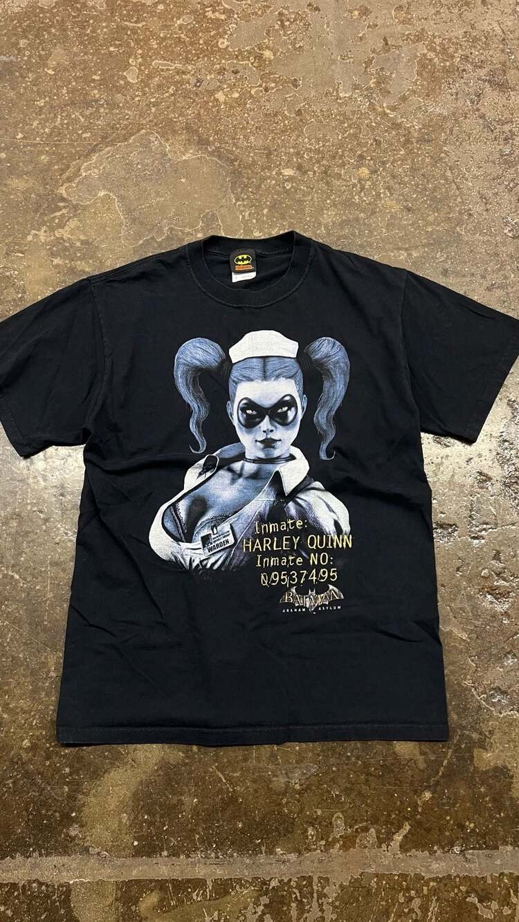 Vintage Batman Video game Arkham Asylum Harley Quinn T-Shirt Black